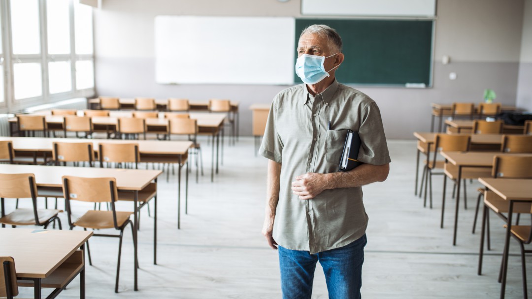 11 profesores de un colegio público en Bogotá dieron positivo para COVID-19