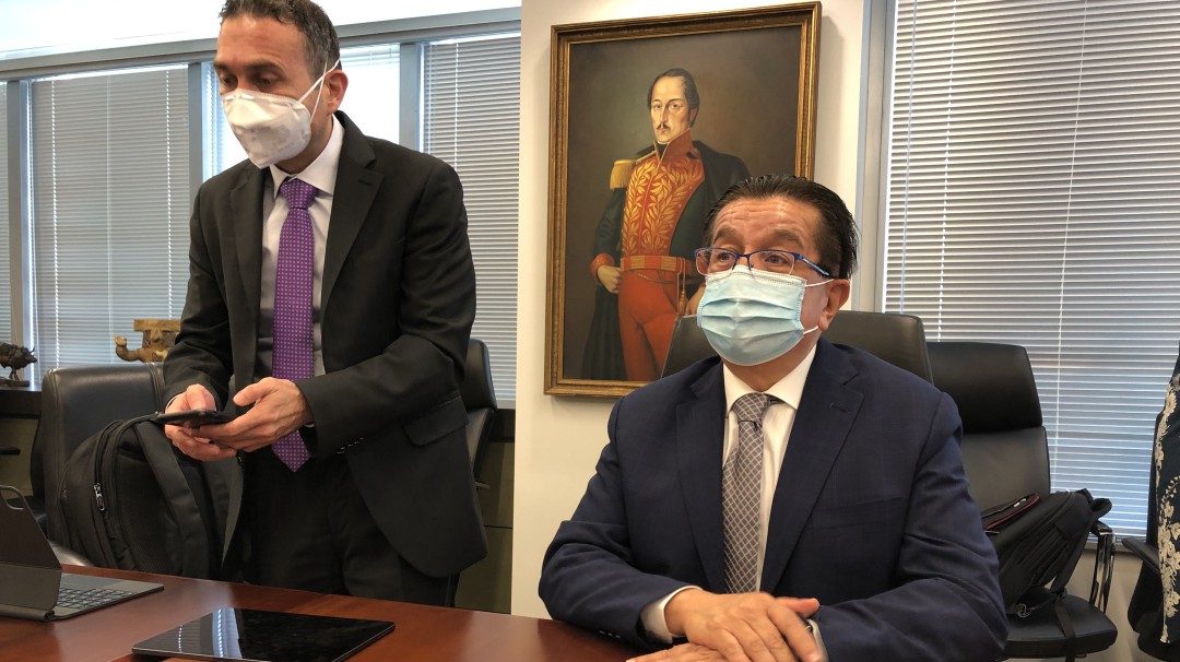 Colombia ya presupuesta compra de vacunas para 2022: MinSalud