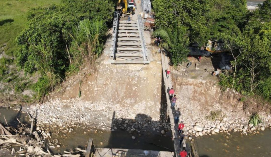 Avanza en un 40% el puente que habilitará el paso entre Boyacá y Arauca. Avanza en un 40% el puente que habilitará el paso entre Boyacá y Arauca.