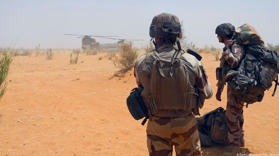 Guinea Ecuatorial intercepta helicóptero militar francés