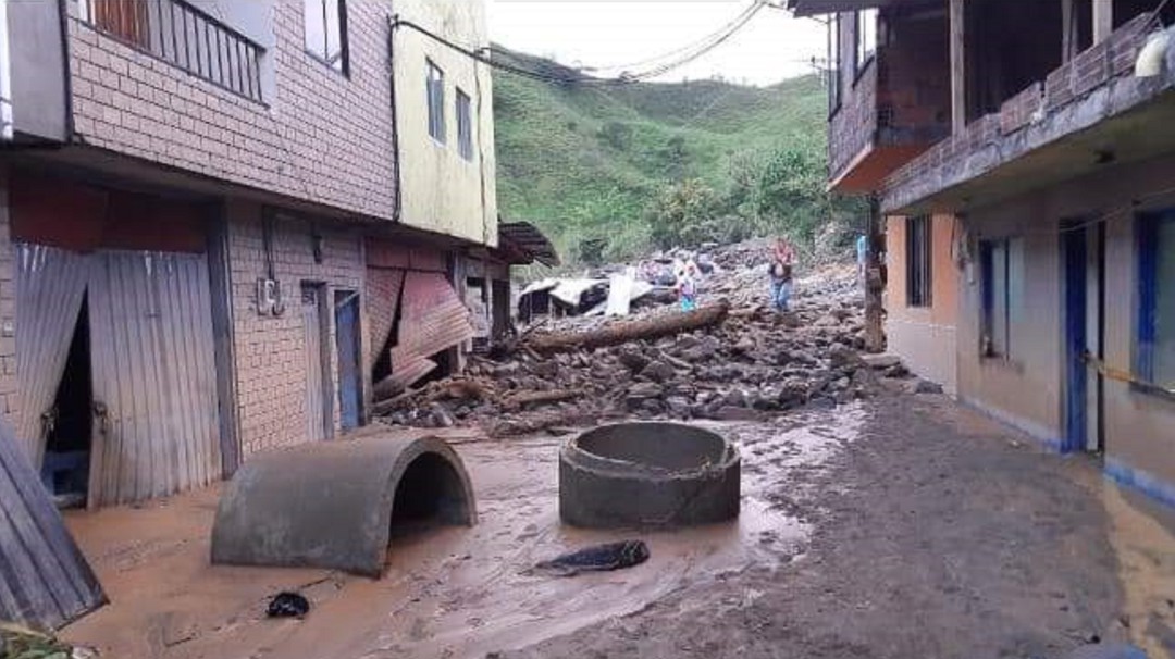 Tres quebradas se desbordaron y afectaron a cien familias en Briceño