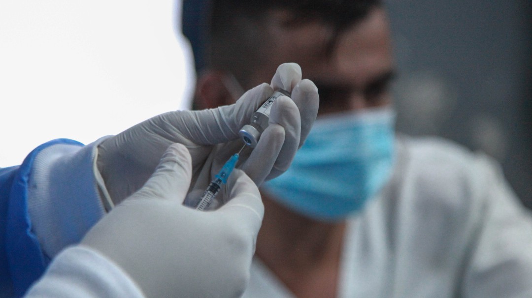 MinSalud reporta nuevo récord de vacunación: 550.832 dosis aplicadas