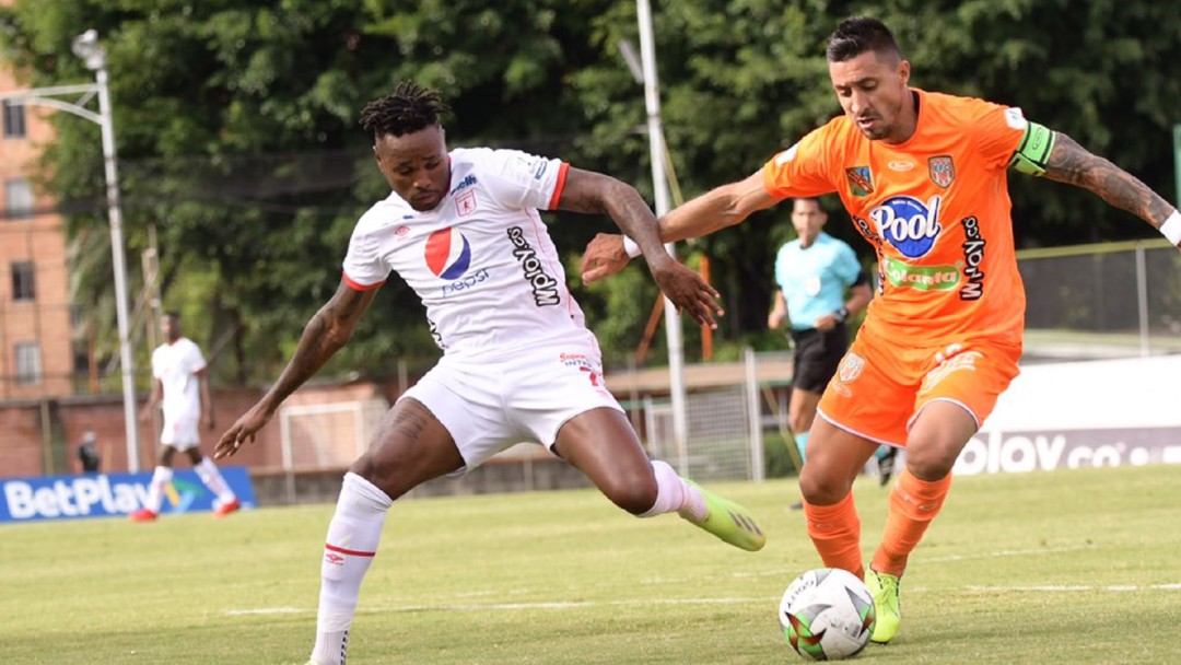 Envigado le corta la racha al América y gana su primer partido en Liga