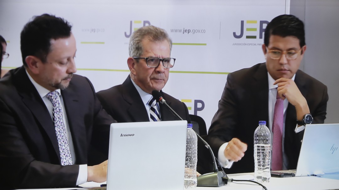 Celebran la imputación de cargos al ex general Mario Montoya