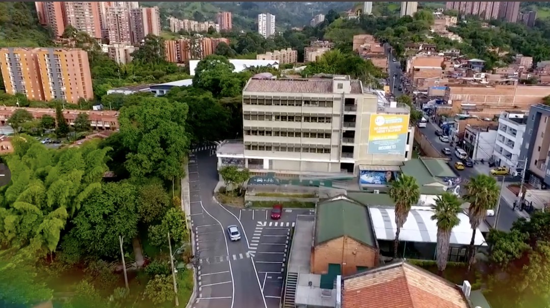 Denuncian caso de homofobia en la Institución Universitaria de Envigado