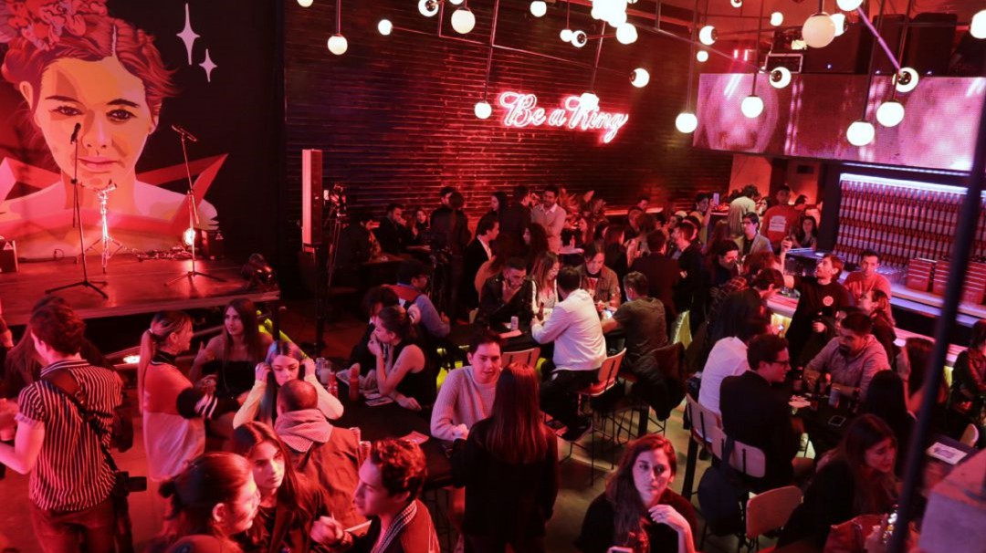 Bares y discotecas ya pueden abrir hasta las 2:00 de la mañana