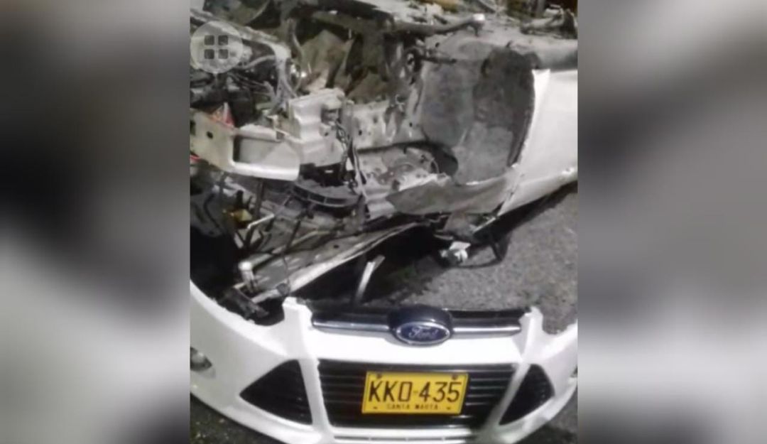 Vehículo accidentado en la carretera de la Circunvalar en Barranquilla. Vehículo accidentado en la carretera de la Circunvalar en Barranquilla.