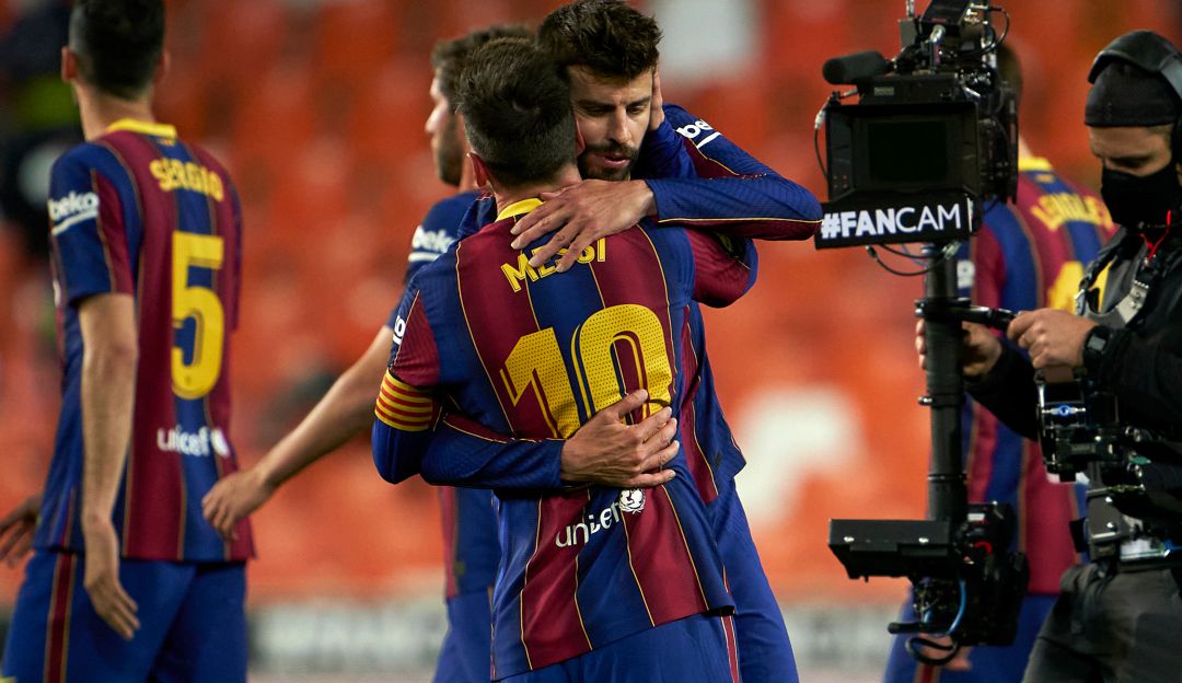 Gerard Pique y Lionel Messi en el Barcelona 2021 Gerard Pique y Lionel Messi en el Barcelona 2021