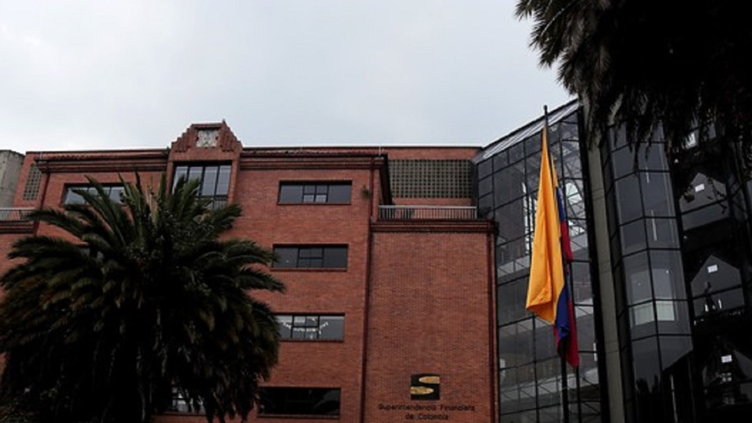 Advierten de firmas que captarían ilegalmente recursos utilizando "DMG"