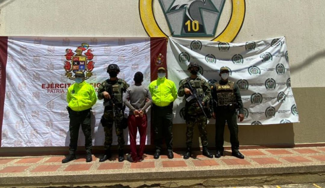 En el ataque a tres policías en Pailitas, también resultó herida la esposa de uno de ellos. En el ataque a tres policías en Pailitas, también resultó herida la esposa de uno de ellos.