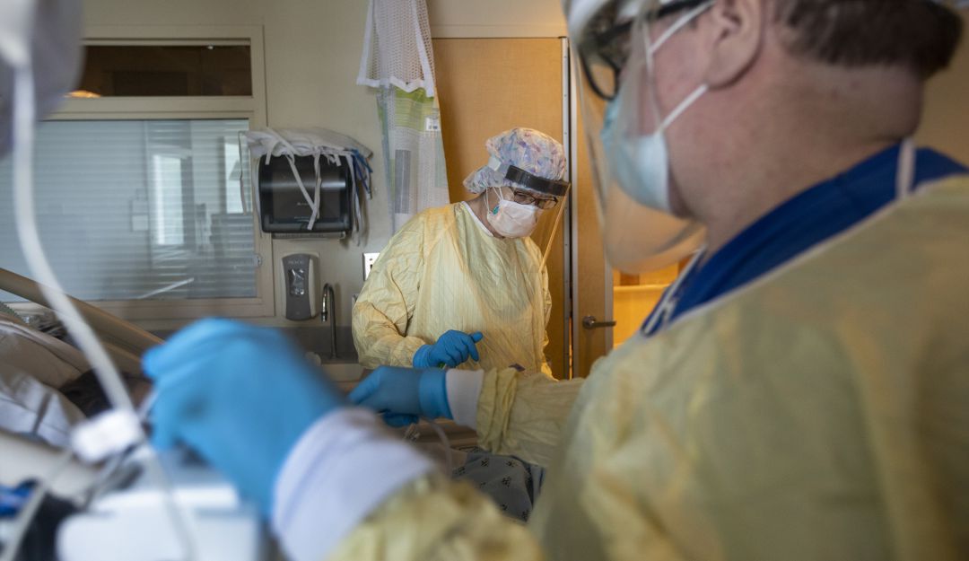 Aumento de contagios y hospitalizaciones por Covid-19 en Estados Unidos. Aumento de contagios y hospitalizaciones por Covid-19 en Estados Unidos.