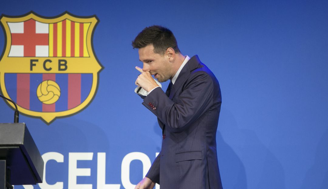 Lionel Messi en su despedida del Barcelona en 2021 Lionel Messi en su despedida del Barcelona en 2021