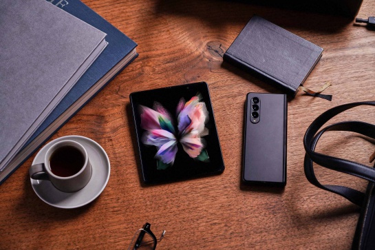 Galaxy Z Fold3 Galaxy Z Fold3