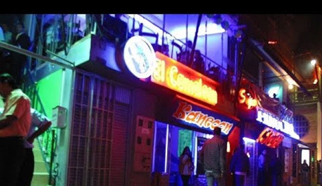 Hasta la una de la mañana estaba permitido la rumba en la Capital del Valle. Hasta la una de la mañana estaba permitido la rumba en la Capital del Valle.