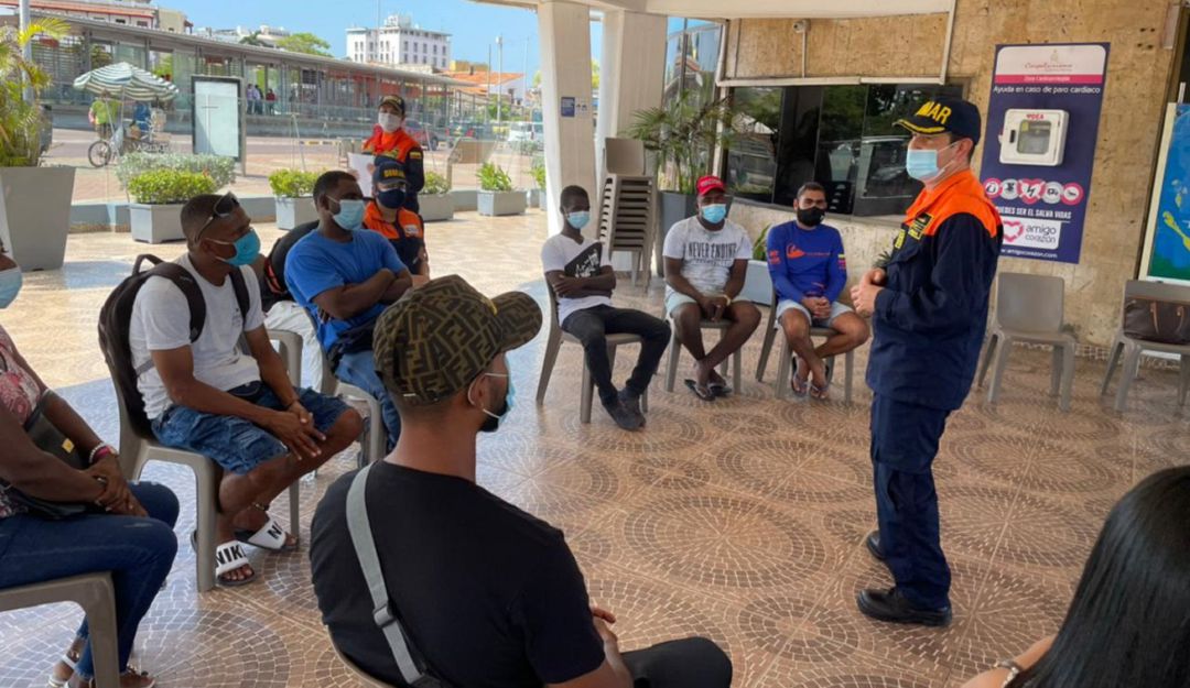 Hasta el momento, ante la Capitanía de Puerto de Cartagena se encuentran registradas dos empresas y 17 motos acuáticas Hasta el momento, ante la Capitanía de Puerto de Cartagena se encuentran registradas dos empresas y 17 motos acuáticas