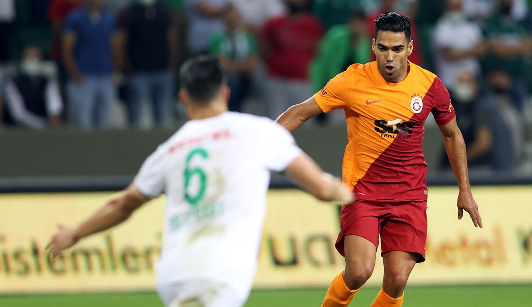 Falcao disputó 10 minutos en el inicio de la Superliga de Turquía 2021-2022. Falcao disputó 10 minutos en el inicio de la Superliga de Turquía 2021-2022.