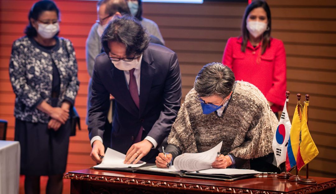 Bogotá recibe donación de Corea para la atención del Post-Covid Bogotá recibe donación de Corea para la atención del Post-Covid