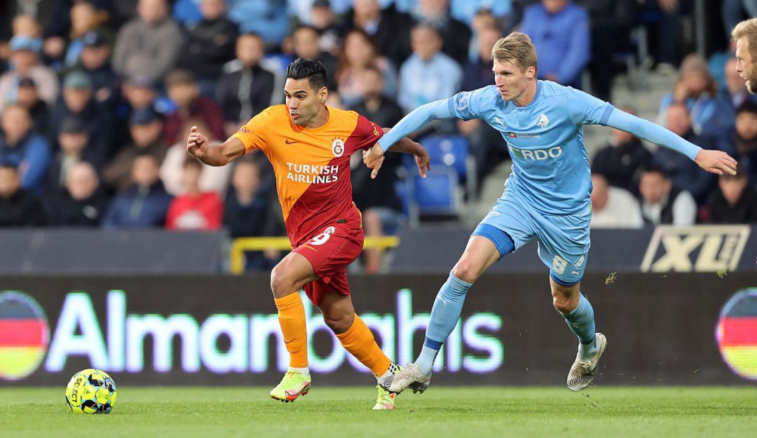 Radamel Falco García en juego por la Europa League Radamel Falco García en juego por la Europa League