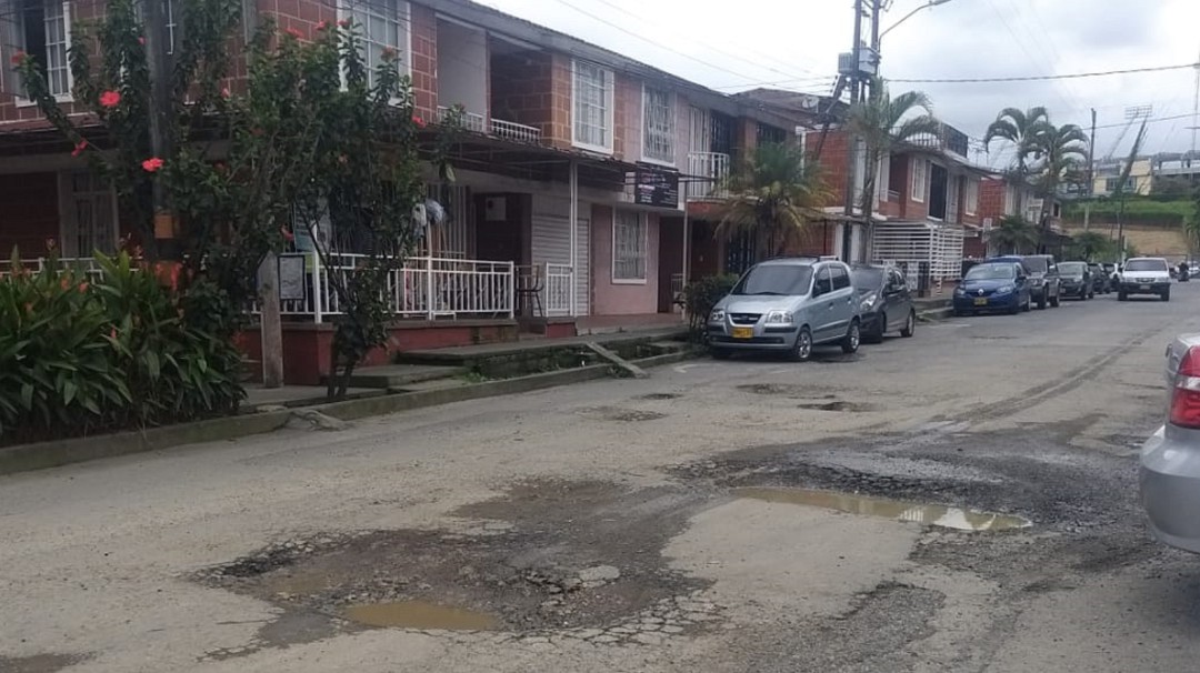 Ciudadanos solicitan intervención en vía de Guaduales de la Villa, Armenia