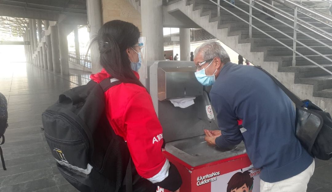 Proponen prohibir entrada a Transmilenio a personas que no estén vacunadas Proponen prohibir entrada a Transmilenio a personas que no estén vacunadas