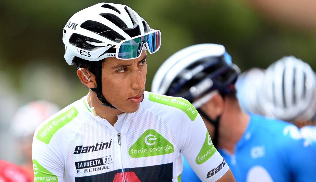 Egan Bernal luce la camiseta de mejor joven de La Vuelta a España. Egan Bernal luce la camiseta de mejor joven de La Vuelta a España.