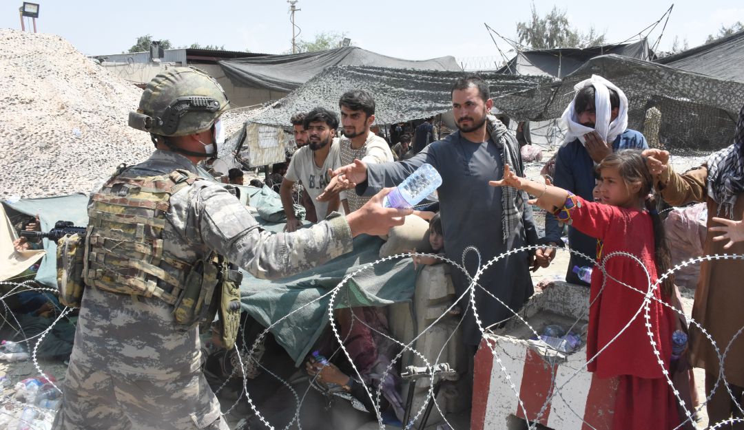 Evacuaciones en aeropuerto de Kabul Evacuaciones en aeropuerto de Kabul