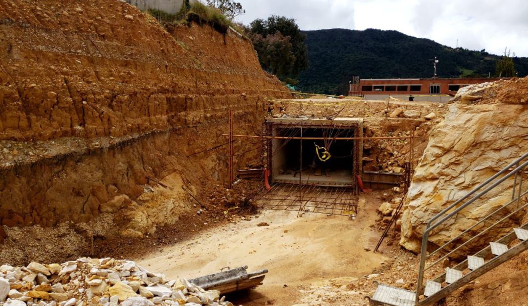 Obra abandonada del Acueducto de Bogotá Obra abandonada del Acueducto de Bogotá