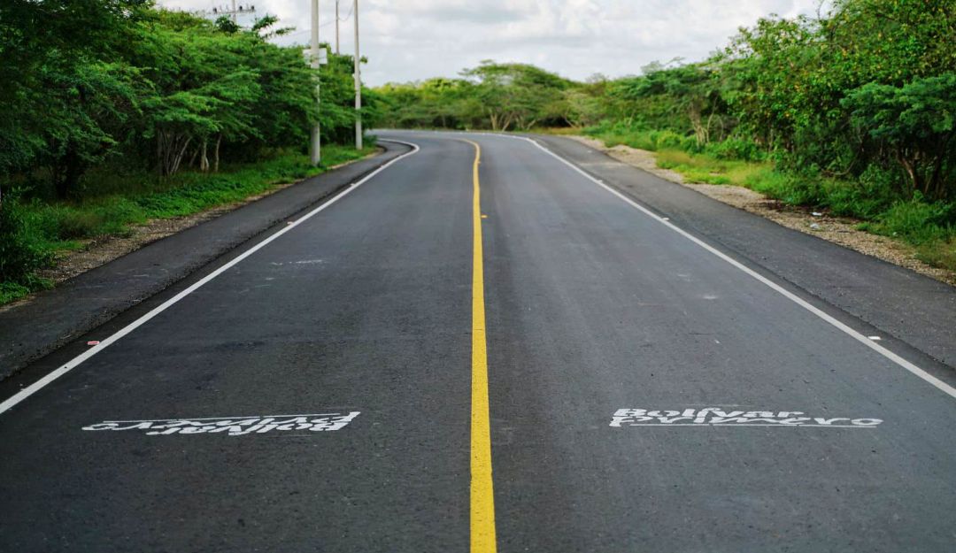 Con el mejoramiento de la conectividad vial, el Bolívar Primero suma a calidad de vida de los nativos, el turismo de la zona, y la reactivación Con el mejoramiento de la conectividad vial, el Bolívar Primero suma a calidad de vida de los nativos, el turismo de la zona, y la reactivación