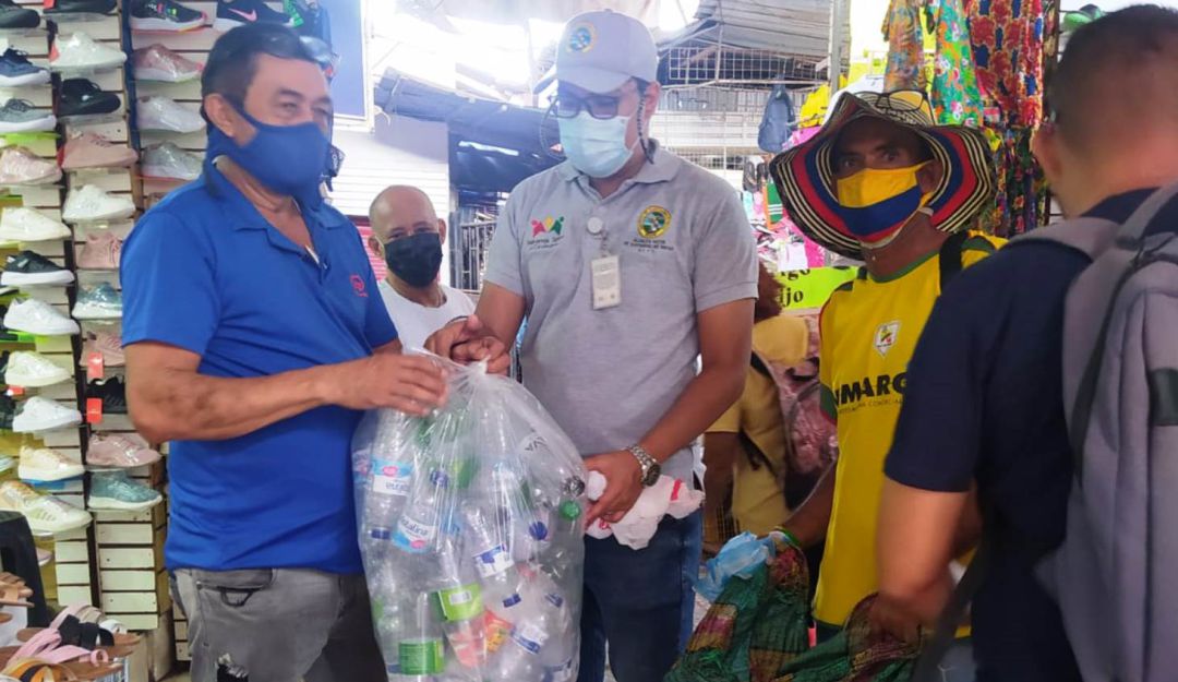 Se llevó a cabo Tercer Reciclatón por el Mercado de Bazurto Se llevó a cabo Tercer Reciclatón por el Mercado de Bazurto