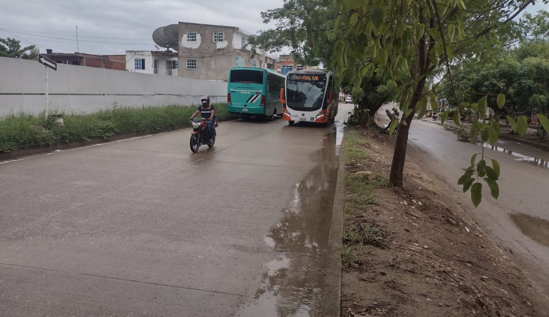 Después de las 8 de la noche, vecinos del sector señalan que no hay busetas Después de las 8 de la noche, vecinos del sector señalan que no hay busetas