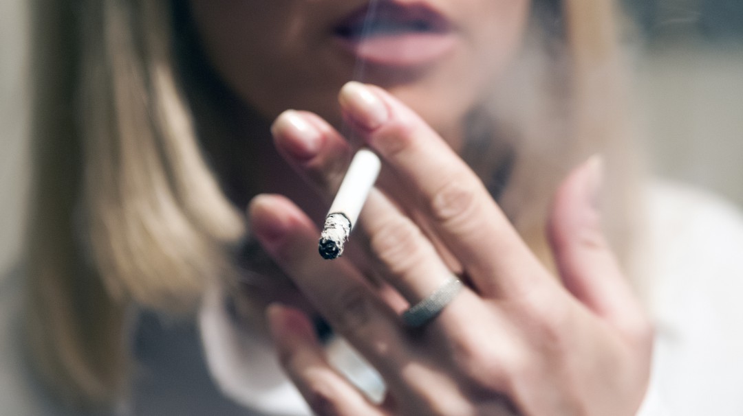 Dejar de fumar es más difícil para las mujeres ¿por qué?
