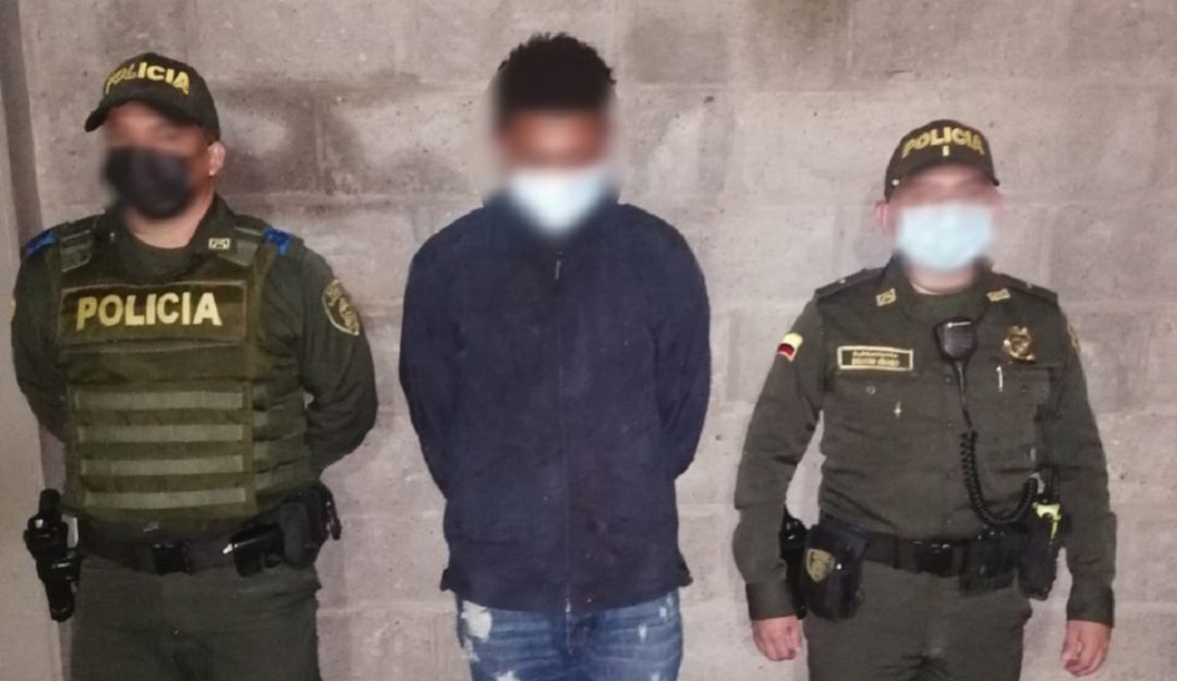 El presunto homicida llegó herido a un centro médico tras protagonizar una pelea de pandillas en la vía Perimetral El presunto homicida llegó herido a un centro médico tras protagonizar una pelea de pandillas en la vía Perimetral