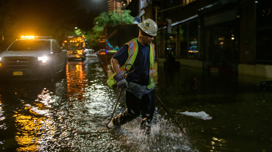 Al menos 8 muertos en Nueva York y Nueva Jersey por las fuertes lluvias