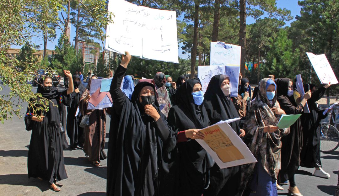 Protesta de mujeres en Afganistán Protesta de mujeres en Afganistán