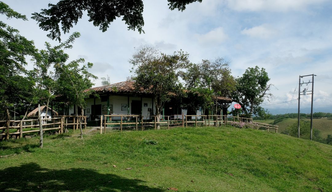 Finca en la región Andina de Colombia. Imagen de referencia Finca en la región Andina de Colombia. Imagen de referencia