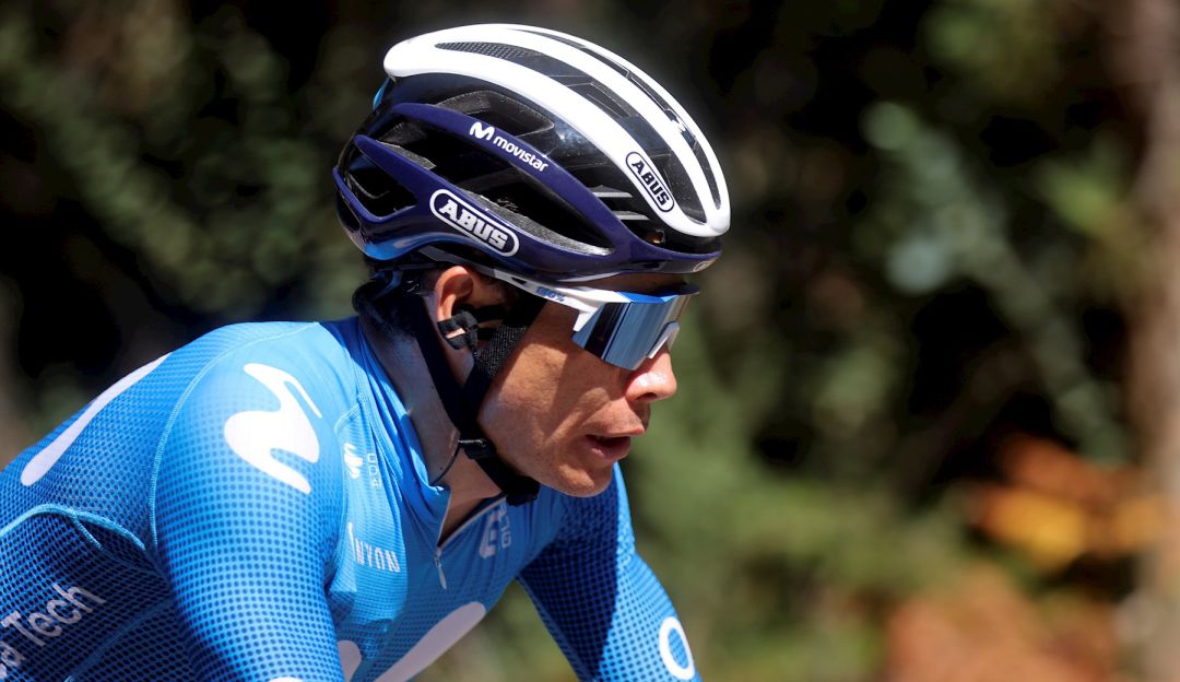 Miguel Ángel López perdió su lugar en el podio durante la etapa 20 de La Vuelta a España. Miguel Ángel López perdió su lugar en el podio durante la etapa 20 de La Vuelta a España.