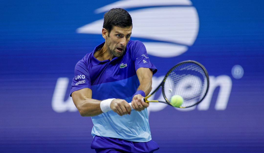 Novak Djokovic avanza a cuartos de final del US Open Novak Djokovic avanza a cuartos de final del US Open