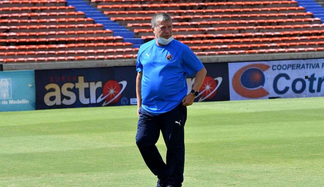 'Bolillo' Gómez dirigiendo al Medellín en 2021 'Bolillo' Gómez dirigiendo al Medellín en 2021