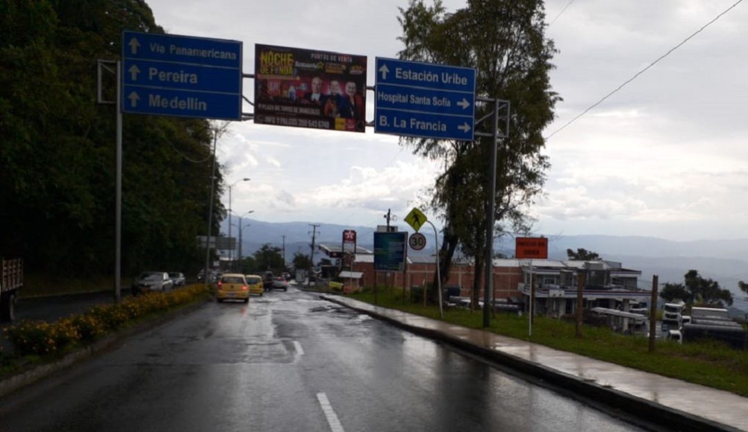 Vía a la Estación Uribe Vía a la Estación Uribe