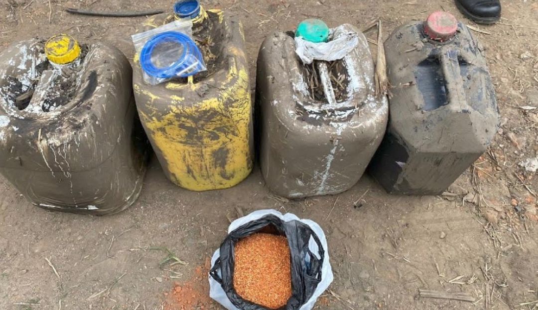 Se pretendía utilizar los explosivos contra las estaciones de Policía en los municipios de Pradera y Candelaria. Se pretendía utilizar los explosivos contra las estaciones de Policía en los municipios de Pradera y Candelaria.