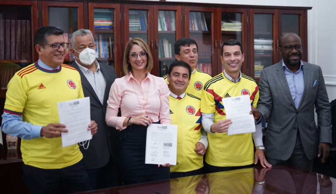 Polémica por proyecto que declara patrimonio cultural al fútbol colombiano Polémica por proyecto que declara patrimonio cultural al fútbol colombiano