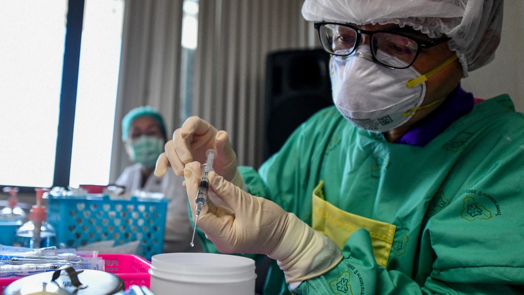Colombia recibiría 12,7 millones de vacunas contra la COVID-19 este mes