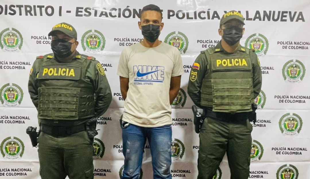 La Policía lo envió a la cárcel tras ser capturado por la Policía. La víctima recibió golpes en diferentes partes del cuerpo, entre ellos su rostro La Policía lo envió a la cárcel tras ser capturado por la Policía. La víctima recibió golpes en diferentes partes del cuerpo, entre ellos su rostro