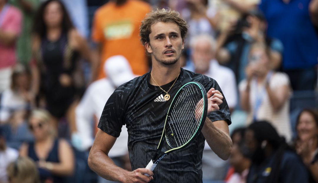 Alexander Zverev, tenista alemásn que se instala en las semis del US Open. Alexander Zverev, tenista alemásn que se instala en las semis del US Open.