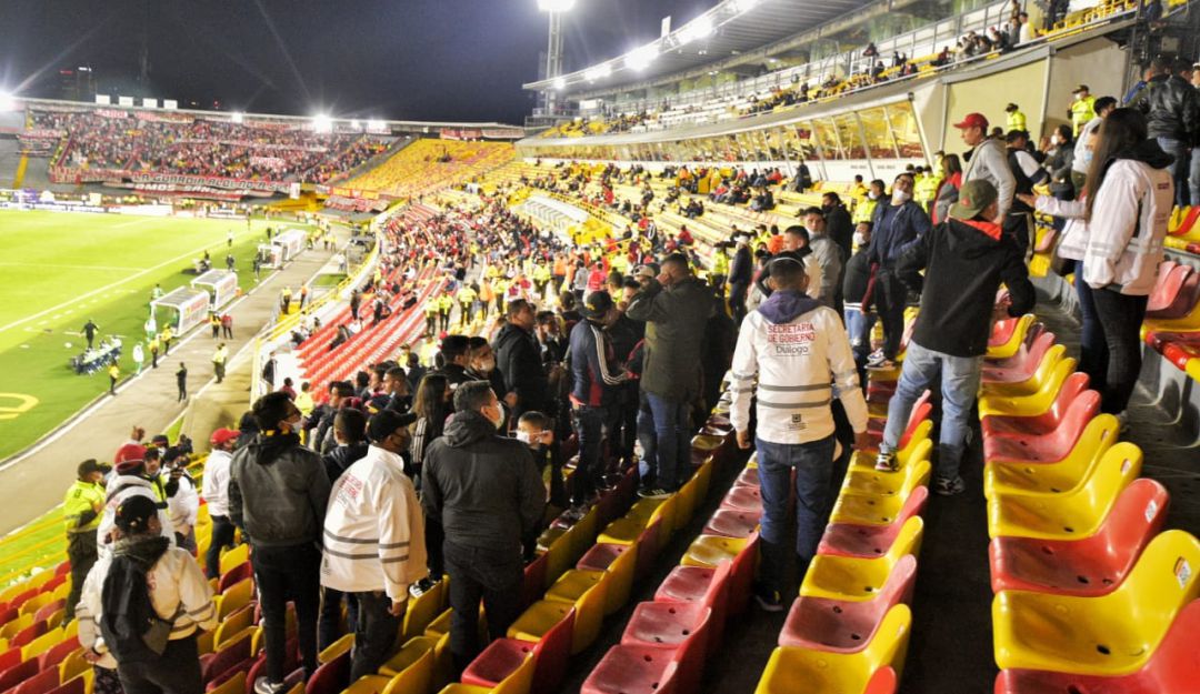 Los hinchas de Nacional presentes en el estadio El Campín en el partido de Copa Colombia ante Santa Fe. Los hinchas de Nacional presentes en el estadio El Campín en el partido de Copa Colombia ante Santa Fe.