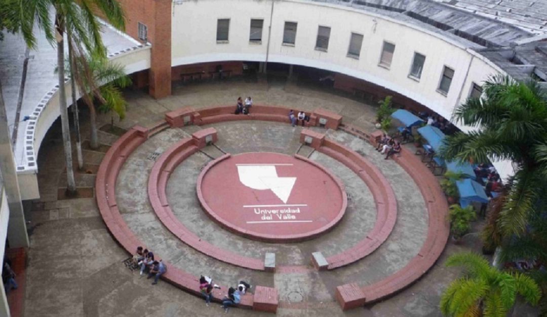 La vacunación de la comunidad académica en Univalle está avanzando de forma significativa, superando el 70% entre empleados, profesores y trabajadores oficiales de la Universidad. La vacunación de la comunidad académica en Univalle está avanzando de forma significativa, superando el 70% entre empleados, profesores y trabajadores oficiales de la Universidad.