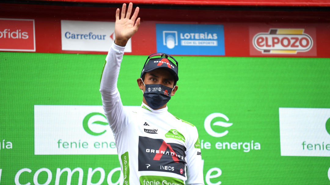 Egan Bernal podría salir del Ineos, según medios italianos