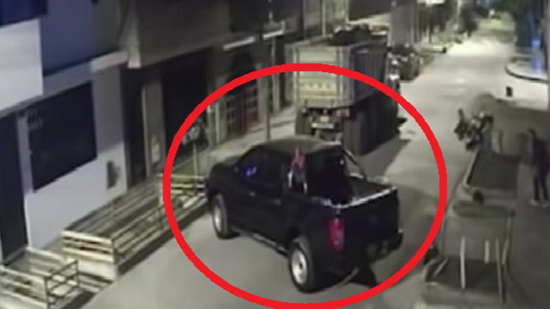 ¿El ladrón más 'inteligente'? Robó camioneta y la dejó por no saber manejar