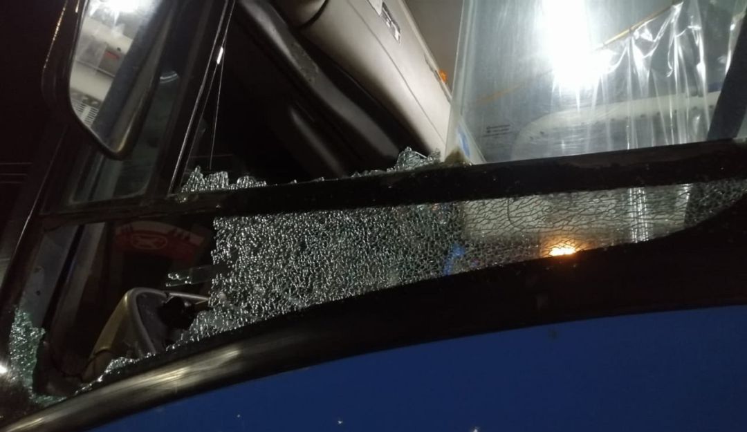 Hasta el momento los ataques a los buses del Mío no han dejado personas lesionadas. Hasta el momento los ataques a los buses del Mío no han dejado personas lesionadas.
