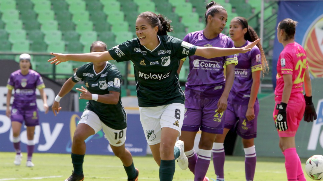 Paula Medina: "Queremos llegar a la final de la Copa Libertadores"